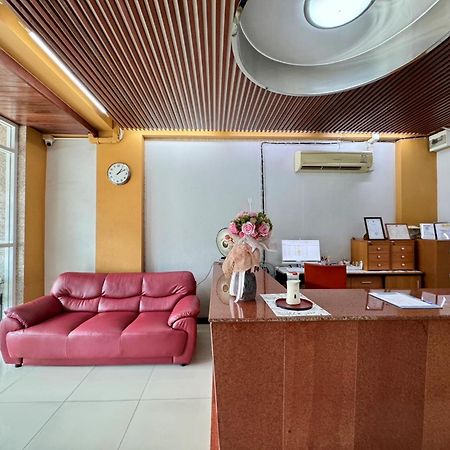 Nicha Residence Hotel Bangkok Extérieur photo