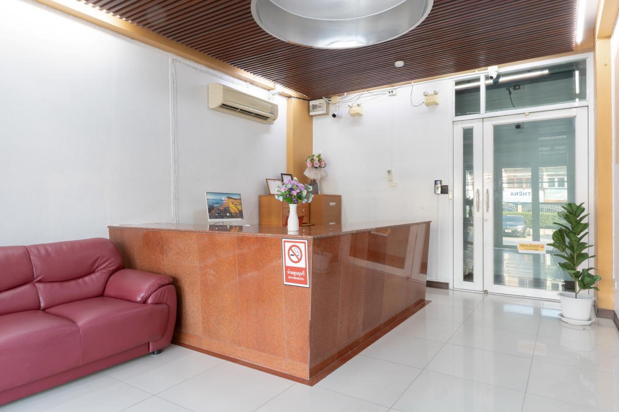 Nicha Residence Hotel Bangkok Extérieur photo