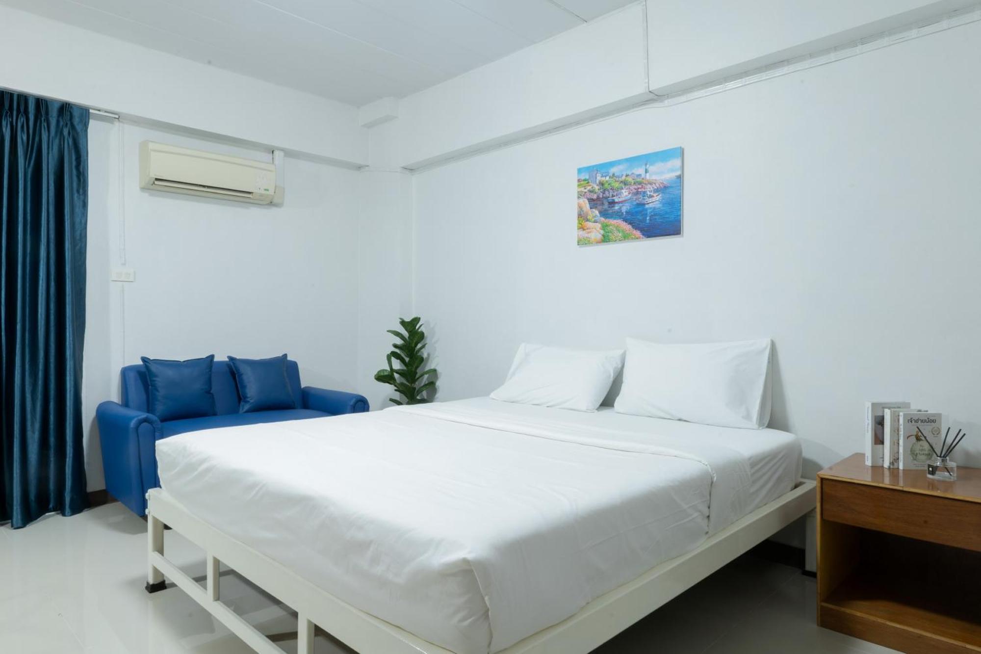 Nicha Residence Hotel Bangkok Extérieur photo