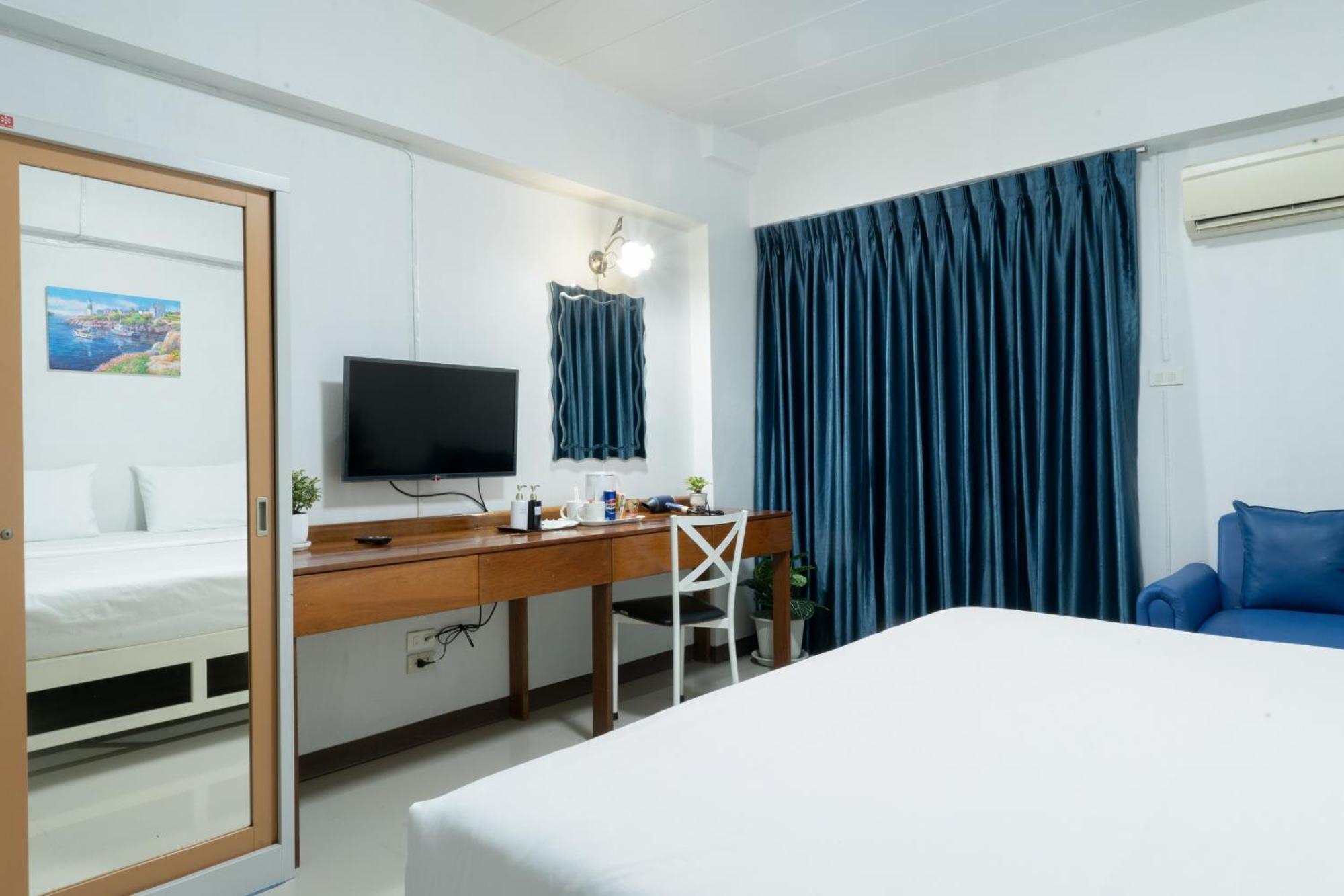 Nicha Residence Hotel Bangkok Extérieur photo